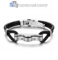 Siliconen armband met rvs accent.